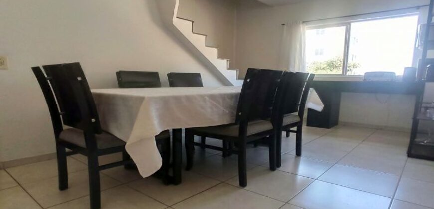 Apartamento Duplex | 82m² |  Cabral 2 Vagas Paralelas|  Área Superior Privativa