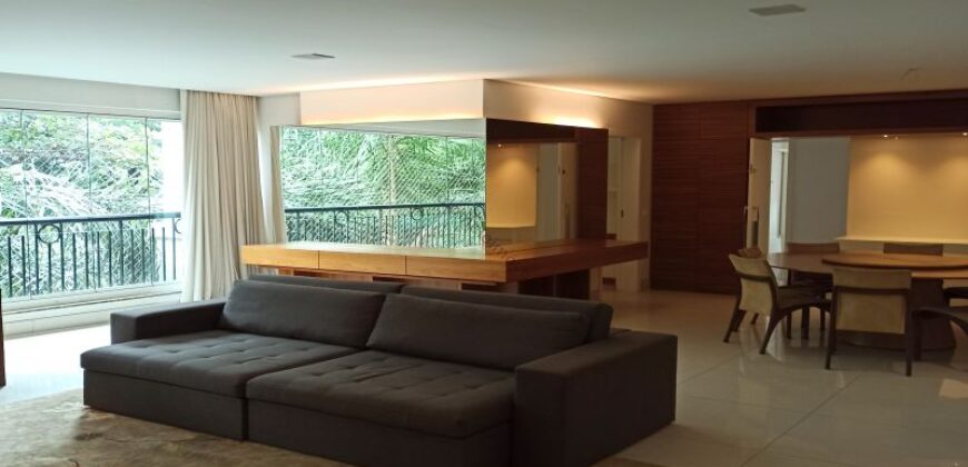 Raridade no Santo Agostinho | 243m² com Sala de 76m², Área Privativa e 4 Vagas