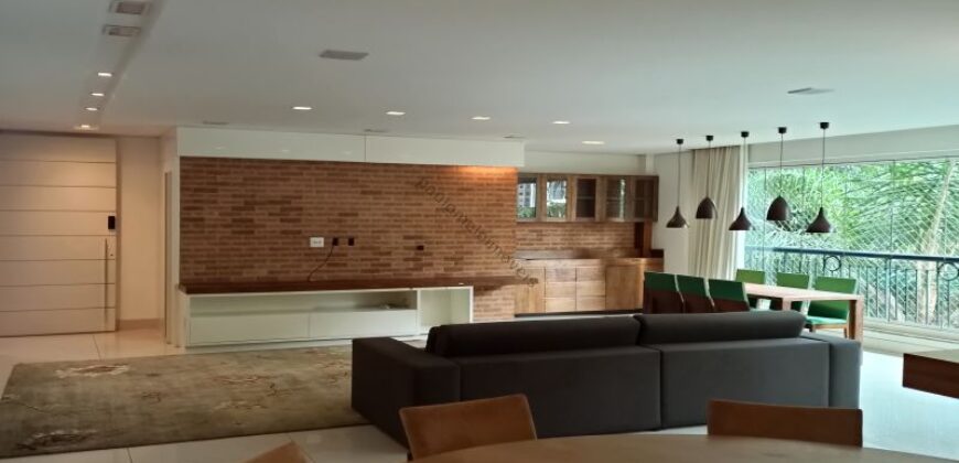 Raridade no Santo Agostinho | 243m² com Sala de 76m², Área Privativa e 4 Vagas