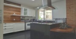 Raridade no Santo Agostinho | 243m² com Sala de 76m², Área Privativa e 4 Vagas
