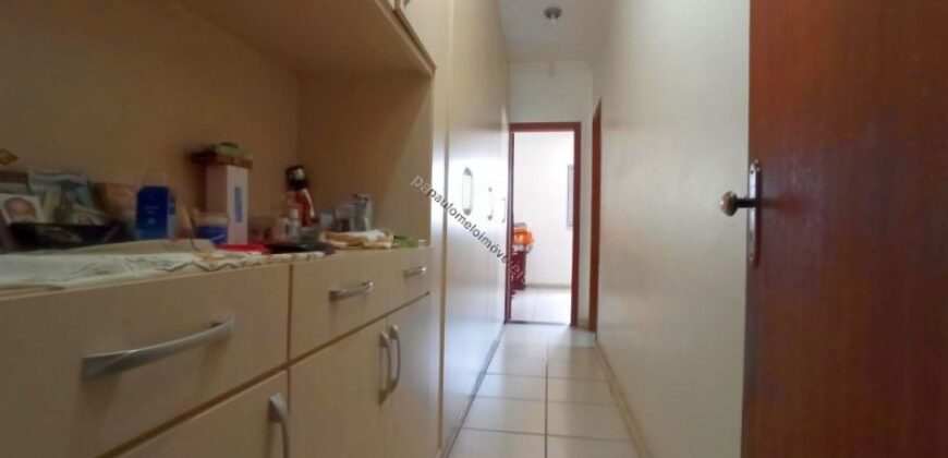 Casa 360m² | Cabral | Suíte Master | Piscina | Na rua do Shopping Contagem