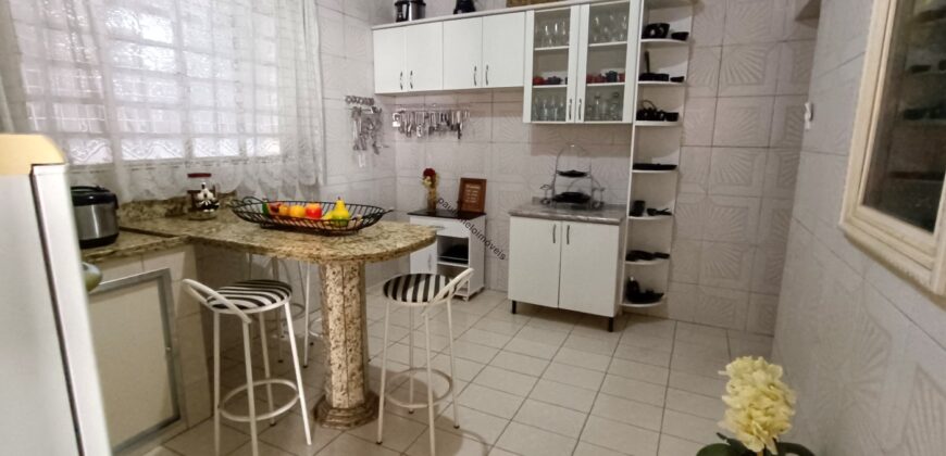 Casa ampla no centro de Contagem | lote 360m² | moradia e renda