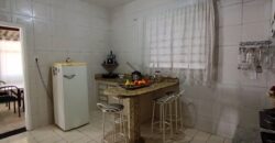 Casa ampla no centro de Contagem | lote 360m² | moradia e renda