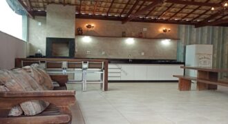 Casa 4 quartos, área gourmet e pé-direito de 6 metros a venda na ilha do Cabral | Contagem/MG