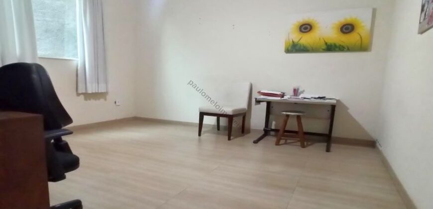 Casa 4 quartos, área gourmet e pé-direito de 6 metros a venda na ilha do Cabral | Contagem/MG