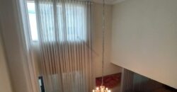 Casa 4 quartos, área gourmet e pé-direito de 6 metros a venda na ilha do Cabral | Contagem/MG