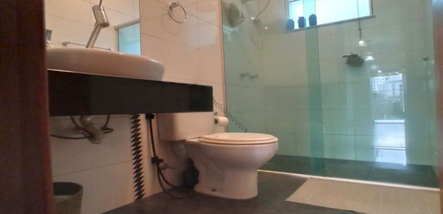 Casa 4 quartos, área gourmet e pé-direito de 6 metros a venda na ilha do Cabral | Contagem/MG
