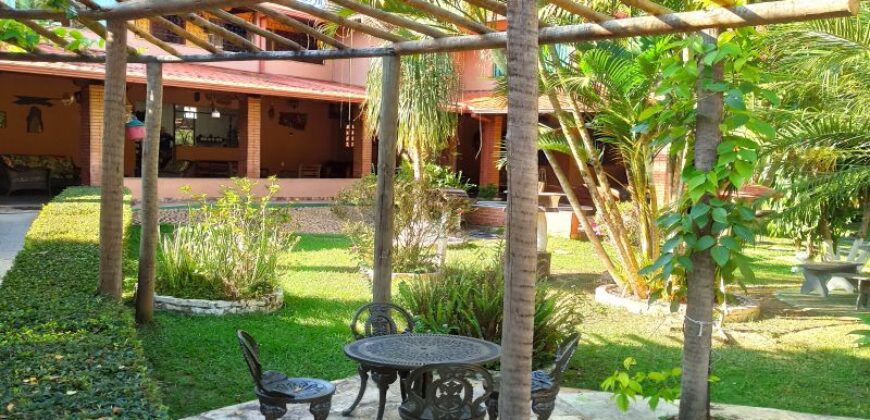 Casa de Campo de Alto Padrão no Residencial Califórnia | 8.000 m² de Natureza, Lazer e Privacidade | Betim/MG