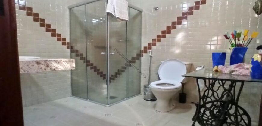 Casa de Campo de Alto Padrão no Residencial Califórnia | 8.000 m² de Natureza, Lazer e Privacidade | Betim/MG