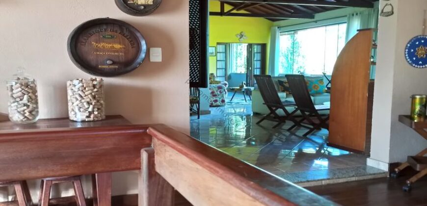 Casa de Campo de Alto Padrão no Residencial Califórnia | 8.000 m² de Natureza, Lazer e Privacidade | Betim/MG