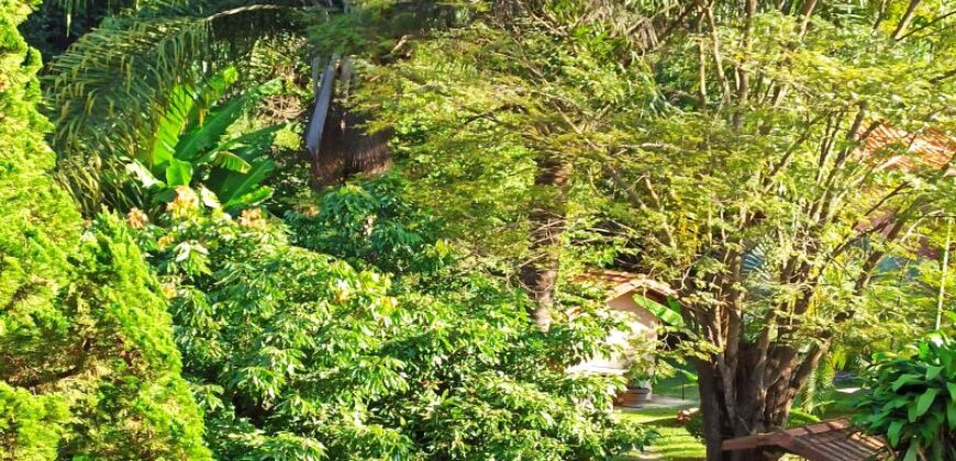Casa de Campo de Alto Padrão no Residencial Califórnia | 8.000 m² de Natureza, Lazer e Privacidade | Betim/MG