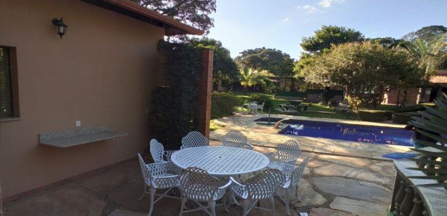 Casa de Campo de Alto Padrão no Residencial Califórnia | 8.000 m² de Natureza, Lazer e Privacidade | Betim/MG