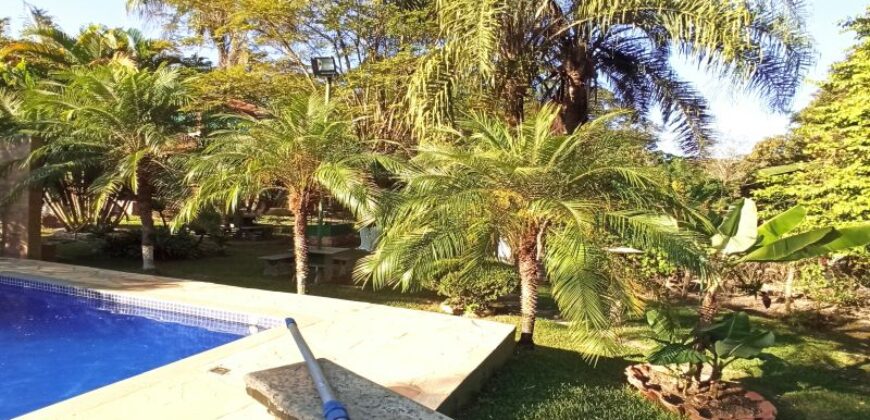 Casa de Campo de Alto Padrão no Residencial Califórnia | 8.000 m² de Natureza, Lazer e Privacidade | Betim/MG