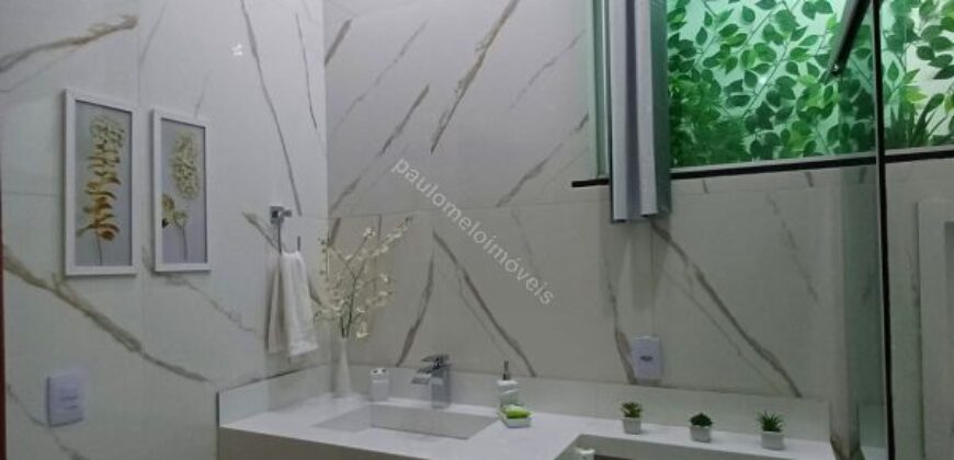 Casa em Condomínio Fechado, Linear, 2.500 m² de Terreno Plano em Contagem