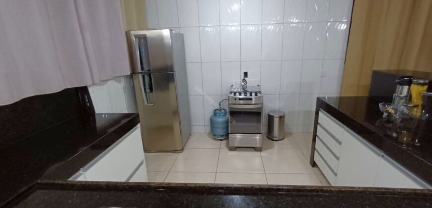 Casa em Condomínio Fechado, Linear, 2.500 m² de Terreno Plano em Contagem