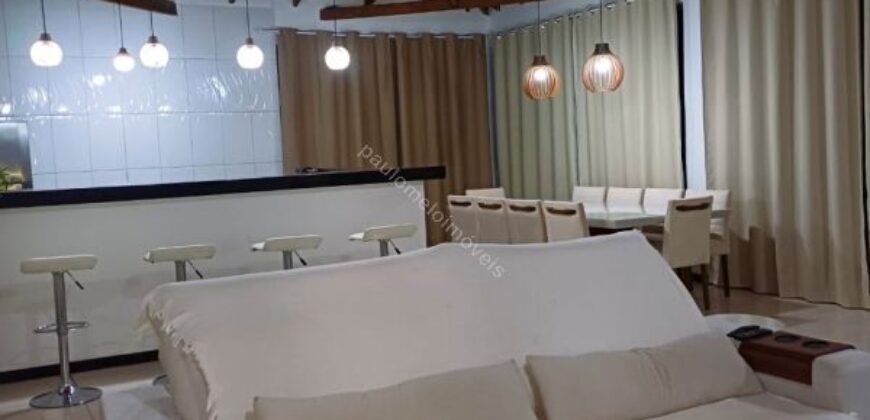 Casa em Condomínio Fechado, Linear, 2.500 m² de Terreno Plano em Contagem