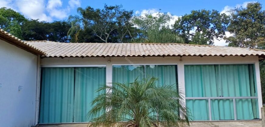 Casa em Condomínio Fechado, Linear, 2.500 m² de Terreno Plano em Contagem