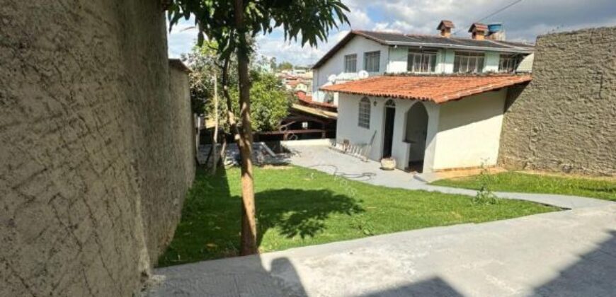 Casa no Novo Eldorado Contagem, 360 m², 4 vagas