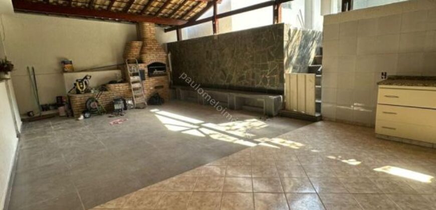 Casa no Novo Eldorado Contagem, 360 m², 4 vagas