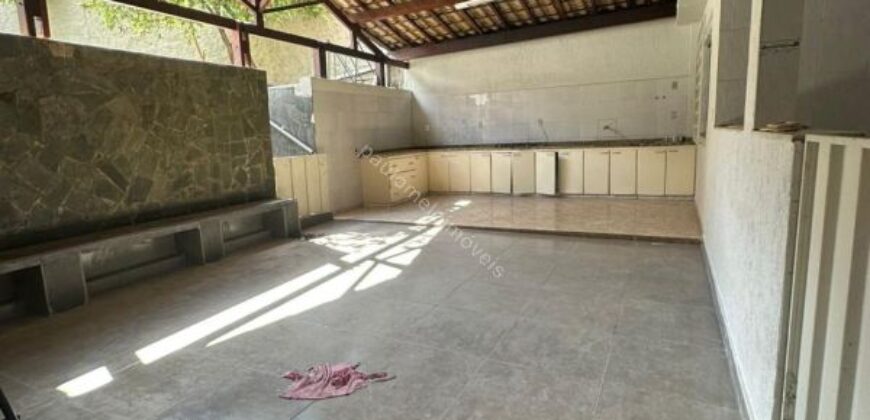 Casa no Novo Eldorado Contagem, 360 m², 4 vagas